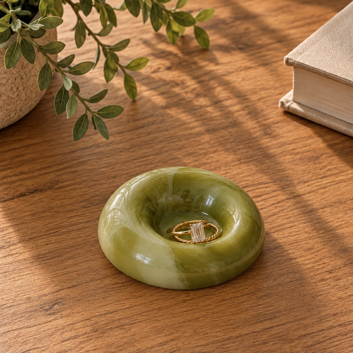 GIA RING DISH